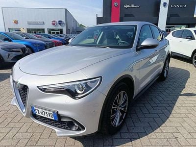 Usata Alfa Romeo Stelvio Executive 180 CV (132 kW) 2017 Argento SUV
