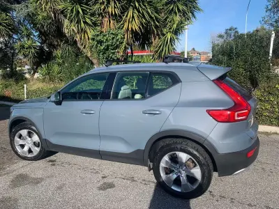 Usata Volvo XC40 Momentum 129 CV (94 kW) 2021 Grigio SUV