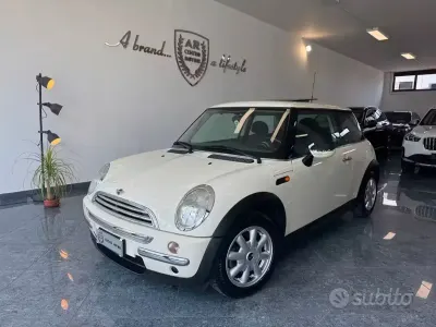 Usata Mini One D 75 CV (55 kW) 2003 Marrone Utilitaria