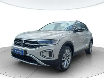 Usata VW T-Roc Style 150 CV (110 kW) 2023 Ascot grey nero SUV