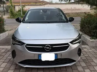 Usata Opel Corsa 101 CV (74 kW) 2022 Utilitaria