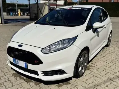 Usata Ford Fiesta ST 182 CV (133 kW) 2017 Utilitaria