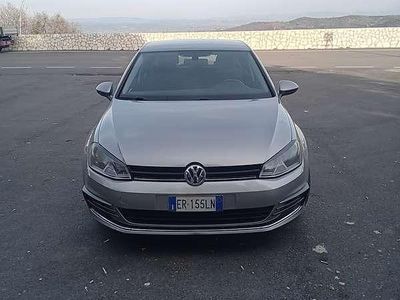 Usata VW Golf VII Highline 105 CV (77 kW) 2013 Berlina