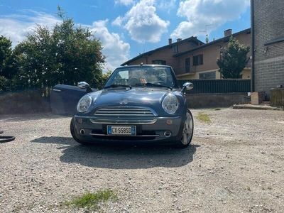 Usata Mini Cooper Cabriolet 116 CV (85 kW) 2005 Blu Cabrio