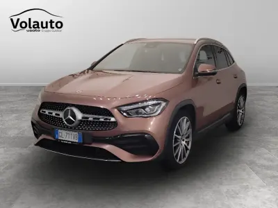 Usata Mercedes GLA200 Premium 150 CV (110 kW) 2022 Grigio SUV