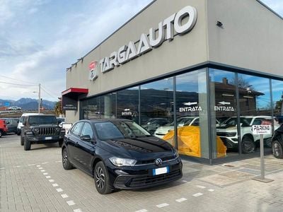 Usata VW Polo Life 95 CV (69 kW) 2023 Viola Utilitaria