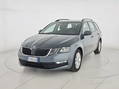 Usata Skoda Octavia Executive 116 CV (85 kW) 2019 Blu/azzurro Station wagon