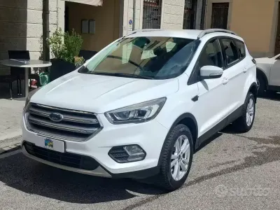 Usata Ford Kuga S 150 CV (110 kW) 2019 Bianco SUV