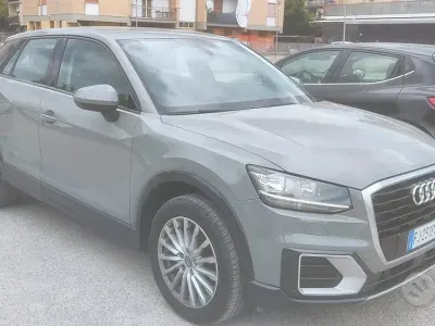 Usata Audi Q2 Business 116 CV (85 kW) 2017 Grigio SUV