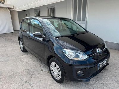 Begagnad VW up! Move 68 HK (50 kW) 2017 Svart Halvkombi
