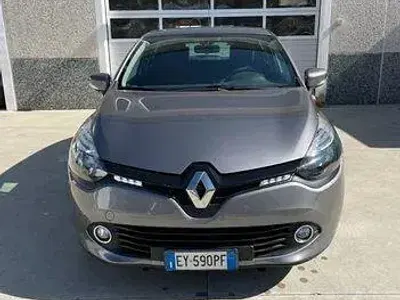 Usata Renault Clio IV 90 CV (66 kW) 2015 Grigio Berlina