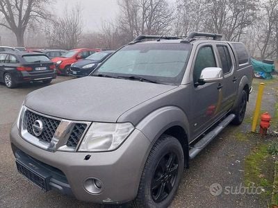 Usata Nissan Navara 231 CV (169 kW) 2015 Grigio Pick-up
