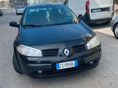 Usata Renault Mégane 82 CV (60 kW) 2004 Other Berlina