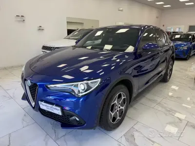 Usata Alfa Romeo Stelvio 190 CV (139 kW) 2022 Bluazzurro SUV