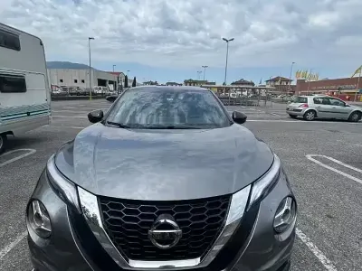Usata Nissan Juke 114 CV (83 kW) 2022 Grigio SUV