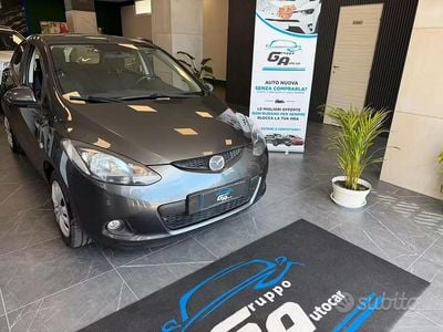 Usata Mazda 2 Trendy 75 CV (55 kW) 2014 Grigio Berlina