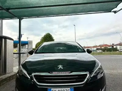 Usata Peugeot 308 150 CV (110 kW) 2015 Nero Berlina