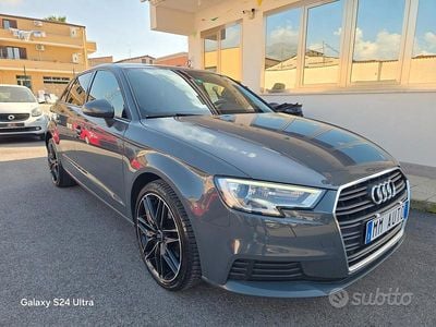 Usata Audi A3 Advanced 115 CV (84 kW) 2021 Grigio Berlina