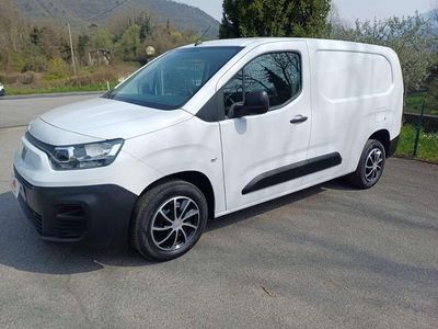 Usata Fiat Doblò 102 CV (75 kW) 2023 Bianco Monovolume