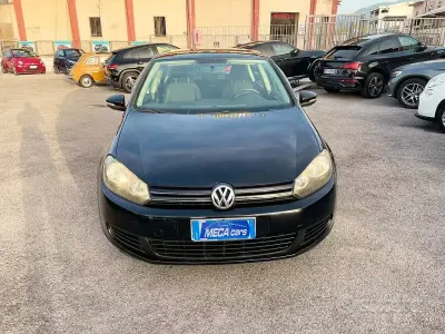 Usata VW Golf VI Comfortline 105 CV (77 kW) 2010 Grigio Utilitaria
