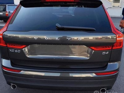 Usata Volvo XC60 190 CV (139 kW) 2019 Marrone SUV