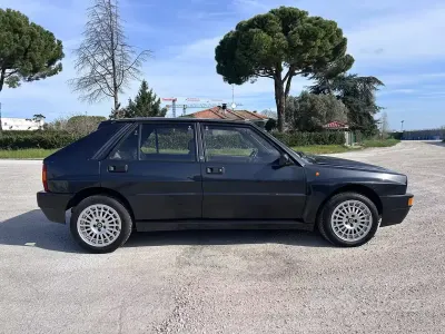 Usata Lancia Delta 196 CV (144 kW) 1991 Nero Utilitaria