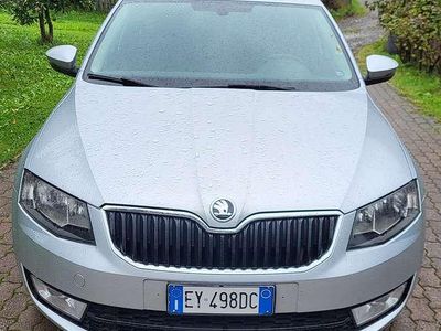 Usata Skoda Octavia Executive 150 CV (110 kW) 2015 Argento Utilitaria