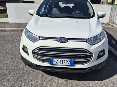 Usado Ford Ecosport 91 HP (66 kW) 2015 SUV