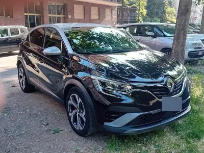 Usata Renault Captur 101 CV (74 kW) 2021 Nero SUV