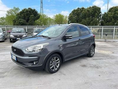 Usata Ford Ka Active 86 CV (63 kW) 2019 Grigio Berlina