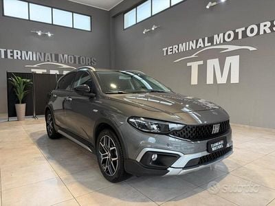 Usata Fiat Tipo Cross 131 CV (96 kW) 2022 Grigio Berlina