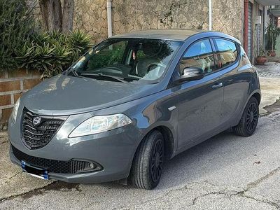 Usata Lancia Ypsilon 95 CV (69 kW) 2014 Utilitaria