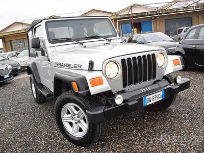 Usata Jeep Wrangler Sport 143 CV (105 kW) 2005 Grigio SUV
