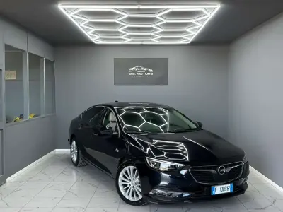 Usata Opel Insignia Innovation 136 CV (100 kW) 2018 Nero Berlina