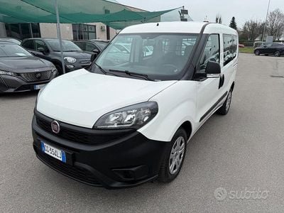 Begagnad Fiat Doblò Easy 90 HK (66 kW) 2021 Vit Minibuss