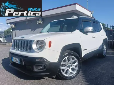 Begagnad Jeep Renegade Limited 120 HK (88 kW) 2017 Vit SUV