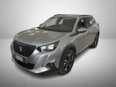 Usata Peugeot 2008 Allure 131 CV (96 kW) 2020 Grigio SUV