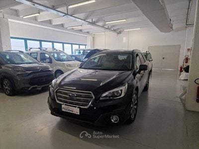 Usata Subaru Outback 175 CV (128 kW) 2015 Blu Station wagon