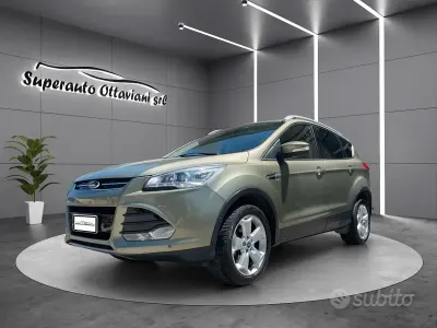 Usata Ford Kuga Titanium 163 CV (119 kW) 2012 Verde SUV
