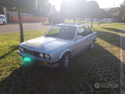 usata BMW 323 E30 i anno 1983