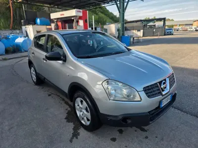 Gebraucht Nissan Qashqai 115 PS (84 kW) 2009 Grau SUV