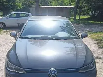 Usata VW Golf VIII Life 116 CV (85 kW) 2021 Grigio Berlina