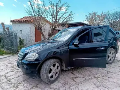Usata Mercedes ML320 224 CV (164 kW) 2008 Nero SUV