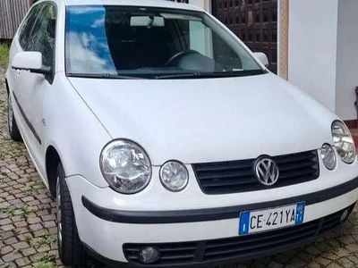 Usata VW Polo Comfortline 75 CV (55 kW) 2003 Argento Berlina