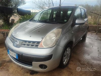 Usata Nissan Note 86 CV (63 kW) 2006 Grigio Utilitaria