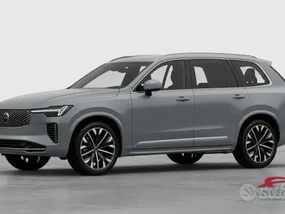 Nuova Volvo XC90 Plus 455 CV (334 kW) 2025 Vapour grey SUV