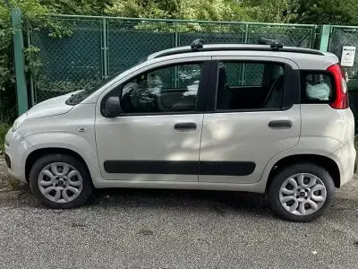 Usata Fiat Panda 85 CV (62 kW) 2012 Utilitaria
