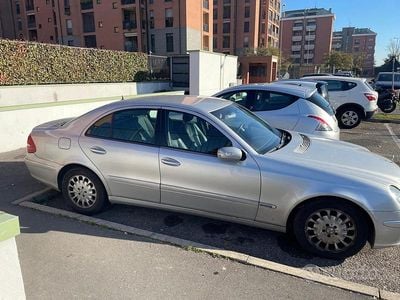 Usata Mercedes E270 2002 Grigio Berlina