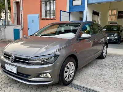 Usata VW Polo Comfortline 80 CV (58 kW) 2019 Grigio Utilitaria