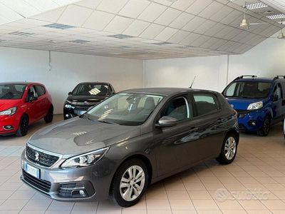 Usata Peugeot 308 GT 130 CV (95 kW) 2021 Grigio Berlina